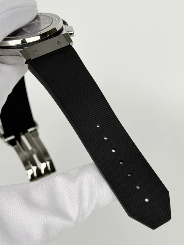 Hublot Classic Fusion Chronograph 45 mm 521.NX.7071.RX 5