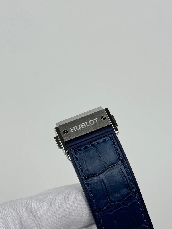 Hublot BLUE CHRONOGRAPH TITANIUM 521.NX.7170.LR 8