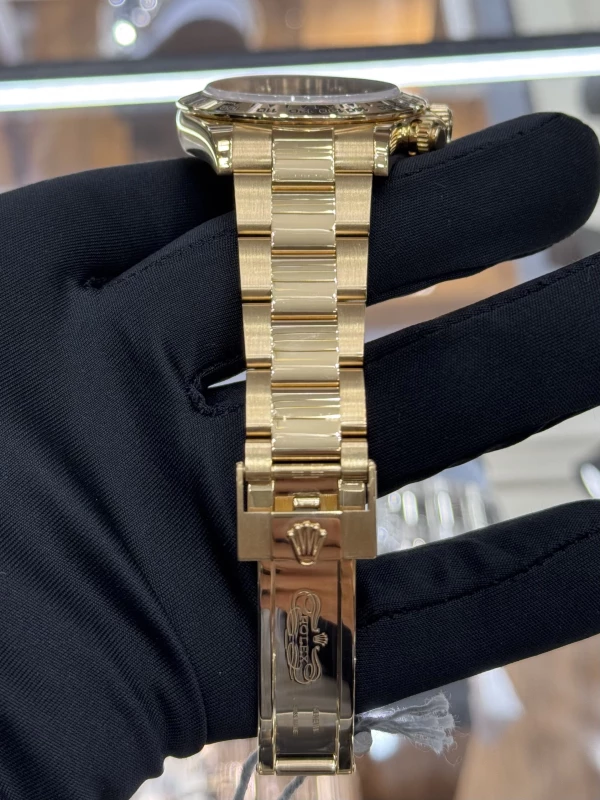 Rolex Cosmograph 40mm Yellow Gold 116508-0011 7