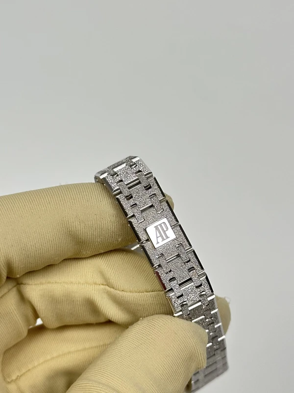 Audemars Piguet MINI FROSTED GOLD 67630BC.GG.1312BC.01 7