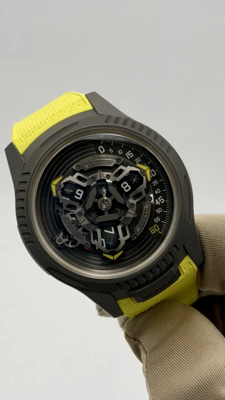 Urwerk UR-FREAK 2413-500LE-2A-UR/3B 5
