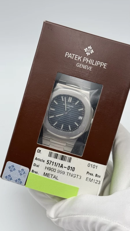 Patek Philippe 5711/1 5711/1A-010 2