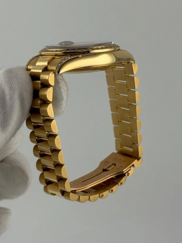 Rolex President Yellow Gold and Diamond 18338 6