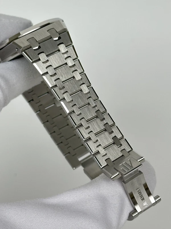 Audemars Piguet Selfwinding 37 mm 15551ST.ZZ.1356ST.05 5
