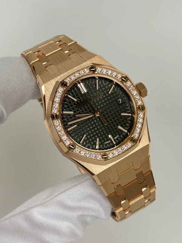 Audemars Piguet Royal Oak Selfwinding 37 mm 15551OR.ZZ.1356OR.06 2