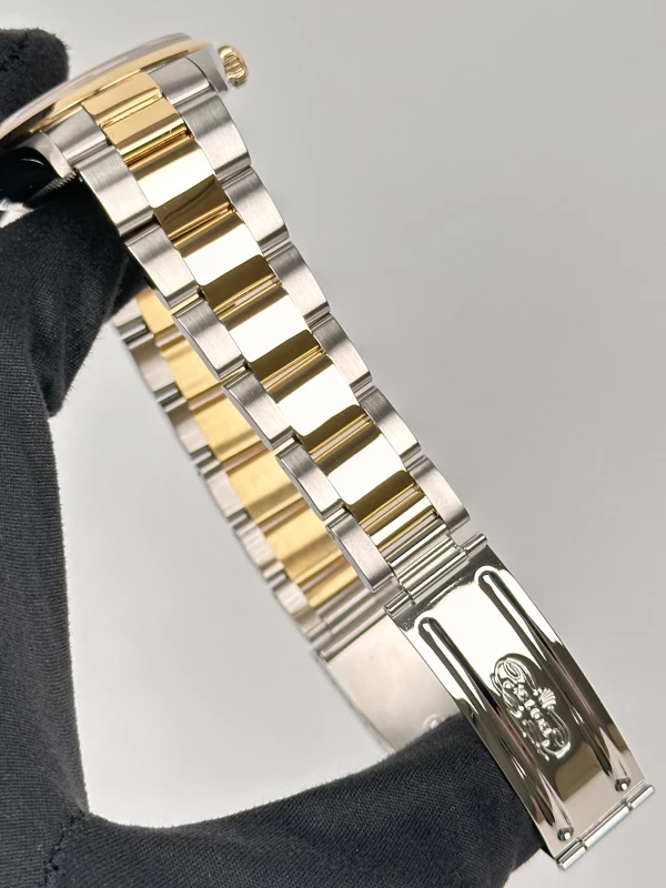 Rolex 36 mm, steel and yellow gold 16203-0128 6