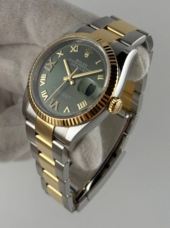 Rolex 36 mm, Oystersteel and yellow gold 126233-0026 4