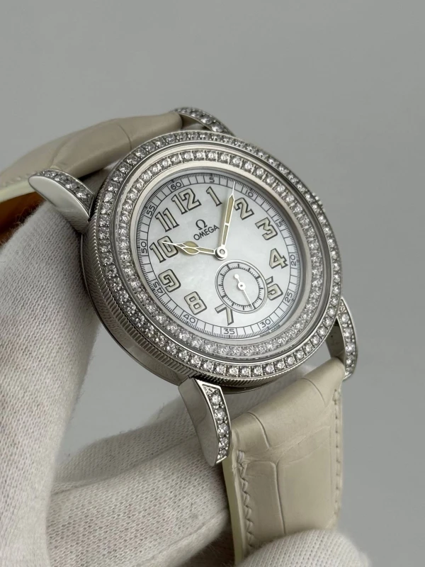 Omega N° 1 "Pilots 1938" Aquarella Diamonds 5775.71.56 3