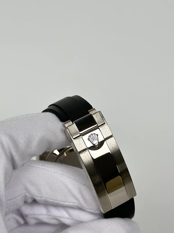 Rolex Oyster, 42 mm, white gold 226659-0002 8