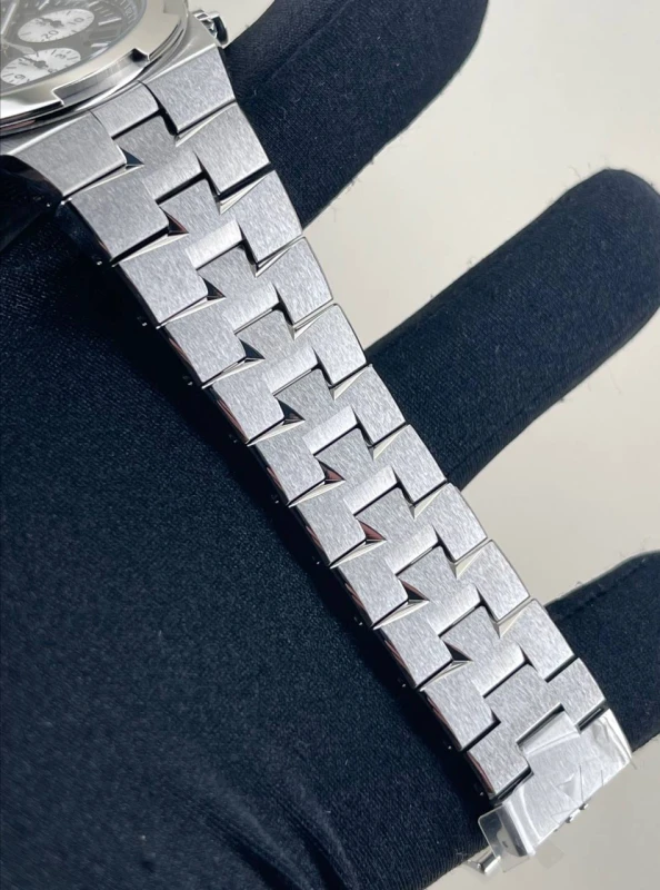 Vacheron Constantin CHRONOGRAPH 5520V/210A-B481 7