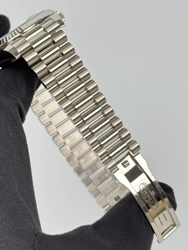 Rolex 40MM WHITE GOLD 228239-0033 6