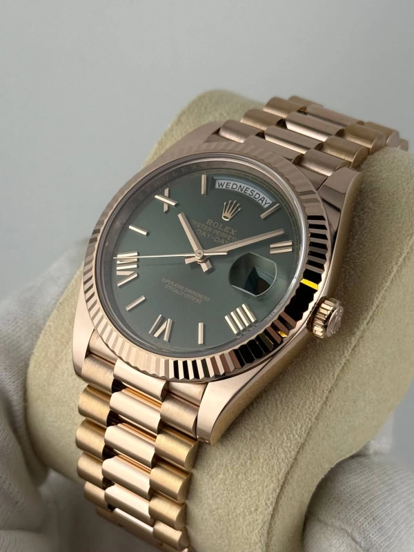 Rolex 40 mm Everose Gold 228235-0025 3