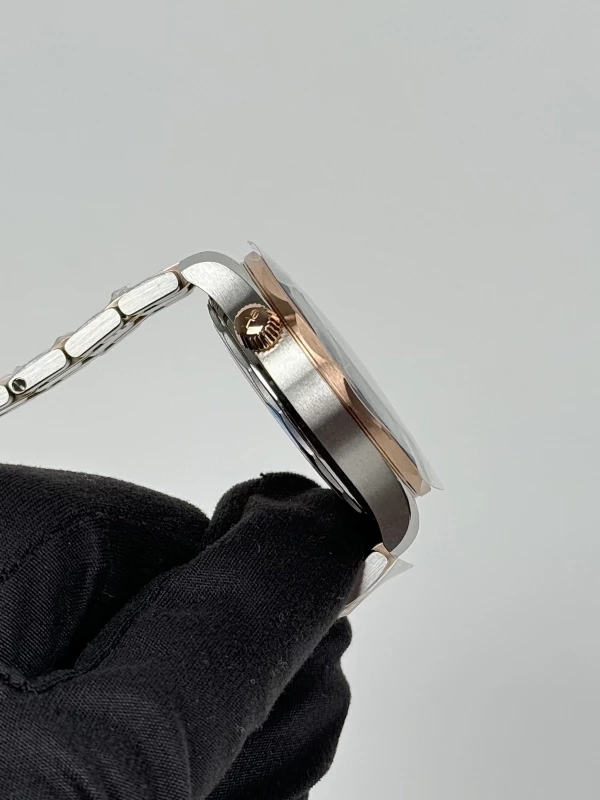Omega Diver 300 M Co‑Axial Master Chronometer 210.20.42.20.03.002 3