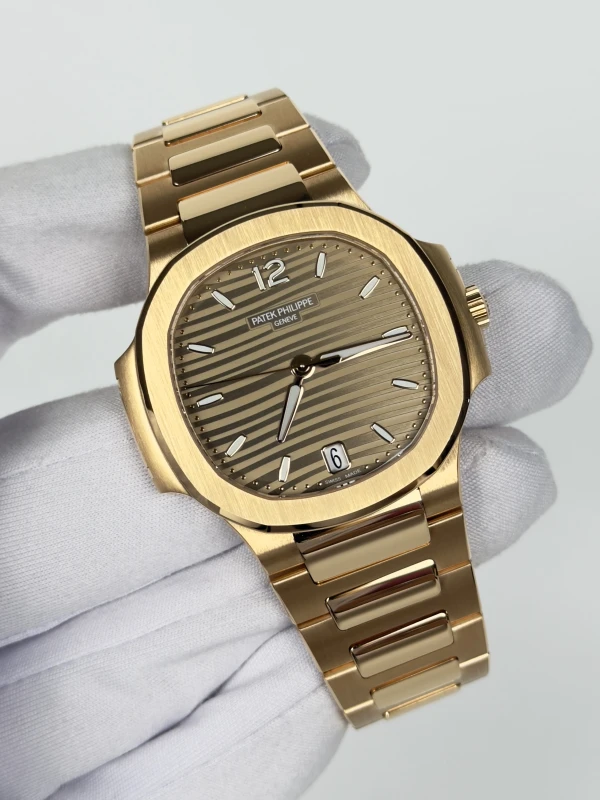 Patek Philippe Lady 7118 7118/1R-010 2