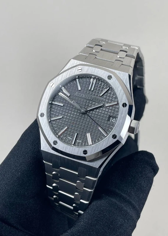 Audemars Piguet "50TH ANNIVERSARY" 15510ST.OO.1320ST.05 8