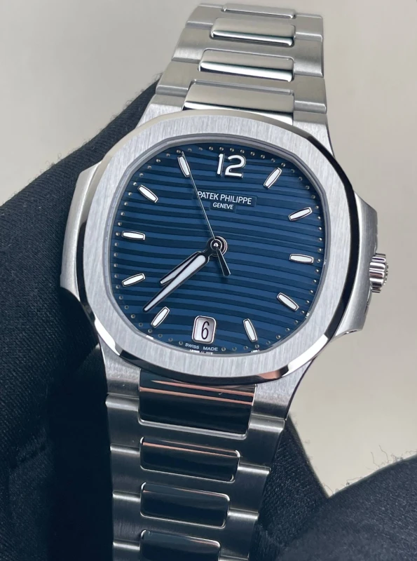 Patek Philippe Lady 7118/1A-001 2