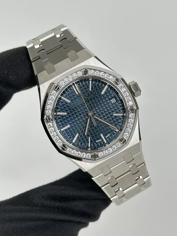 Audemars Piguet Royal Oak Selfwinding "50th Anniversary" 37 mm 15551ST.ZZ.1356ST.02 2