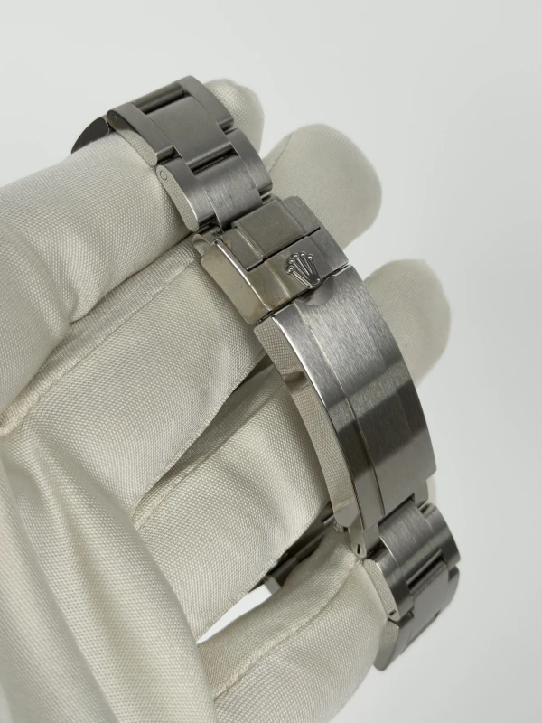 Rolex 40mm Steel 114060-0002 3