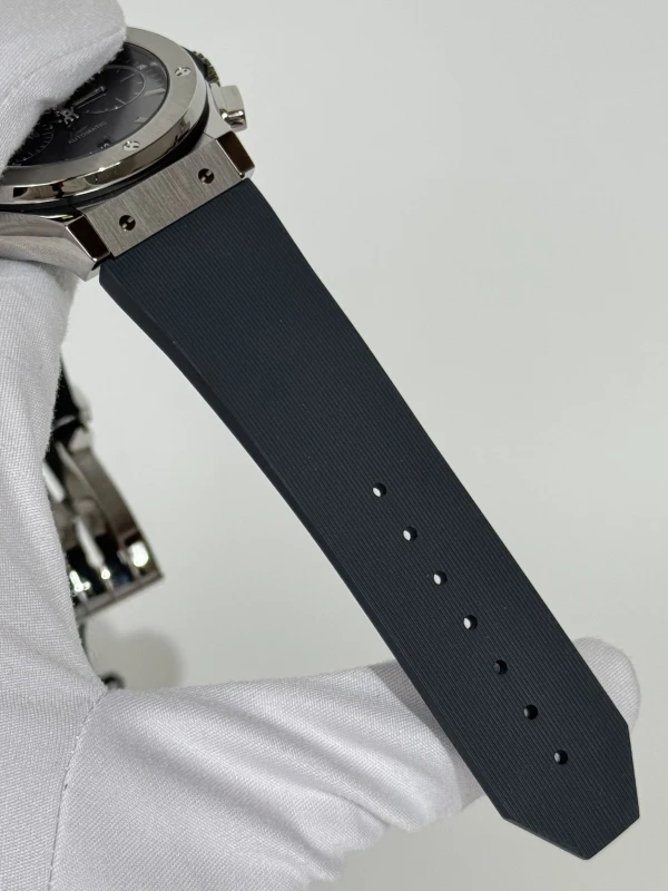 Hublot Classic Fusion Chronograph 45 mm 521.NX.7071.RX 5