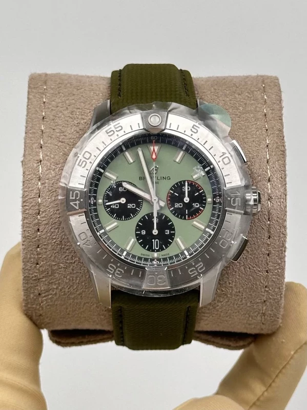 Breitling AVENGER B01 CHRONOGRAPH 44 AB0147101L1X1 2