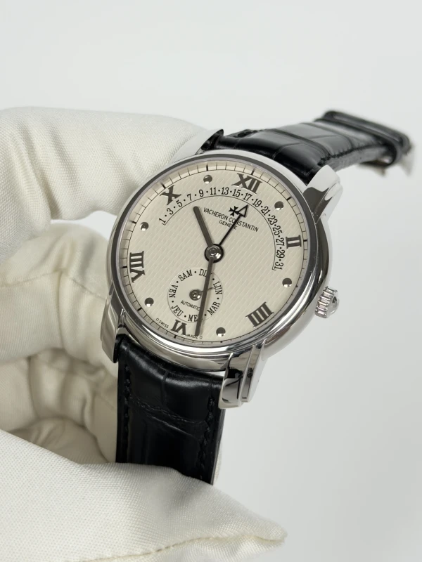 Vacheron Constantin 31-Day Retrograding Calendar 47245/000G-8774 3