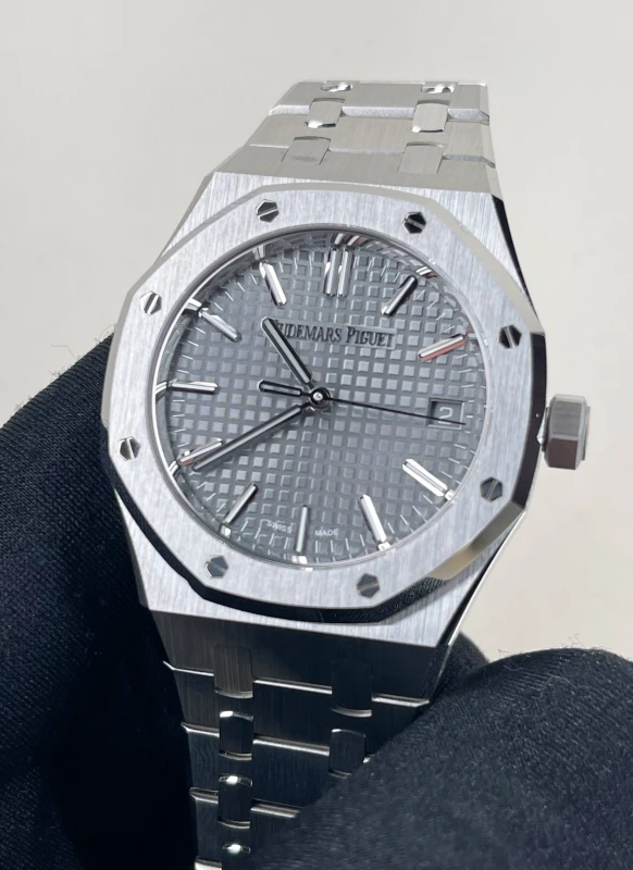 Audemars Piguet Royal Oak Selfwinding 37 mm 15550ST.OO.1356ST.07 2