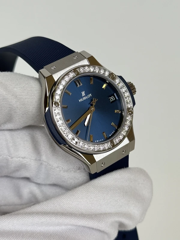 Hublot TITANIUM BLUE DIAMONDS 581.NX.7170.RX.1104 3