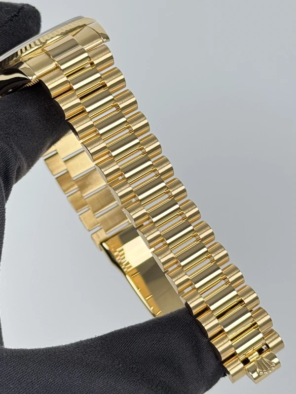 Rolex 36mm Yellow Gold 118238-83208 5