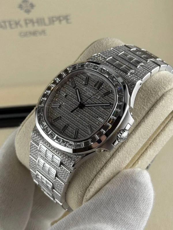 Patek Philippe NAUTILUS 5811/1460G-001 4