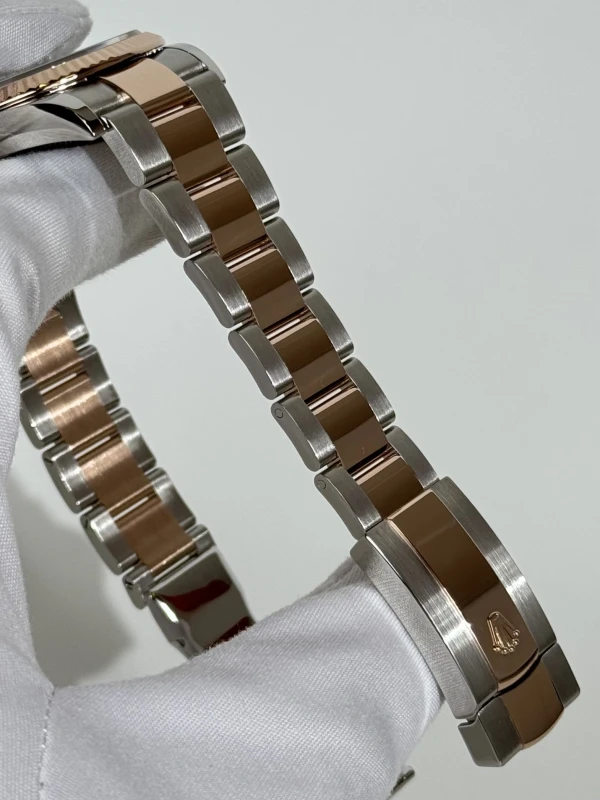 Rolex 36mm Steel and Everose Gold 126231-0022 3