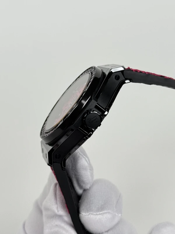 Hublot Broderie Skull 41 mm 343.CP.6590.NR.1233 6