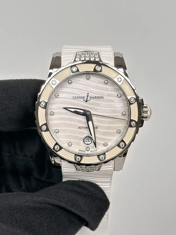 Ulysse Nardin Lady Diver  8153-180E-3C/10 2