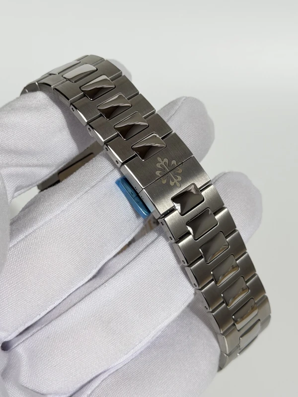 Patek Philippe 5712/1 5712/1A-001 4