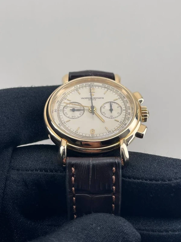 Vacheron Constantin Les Historiques Chronograph 47101/000J-4 4