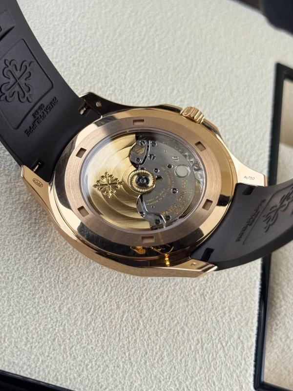 Patek Philippe 5167 5167R-001 8