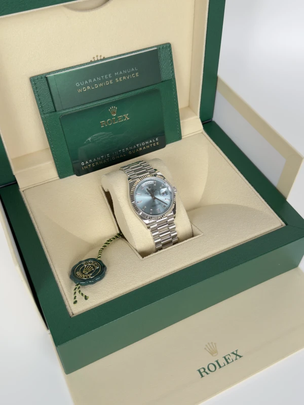 Rolex 36mm Platinum 128236-0009 7
