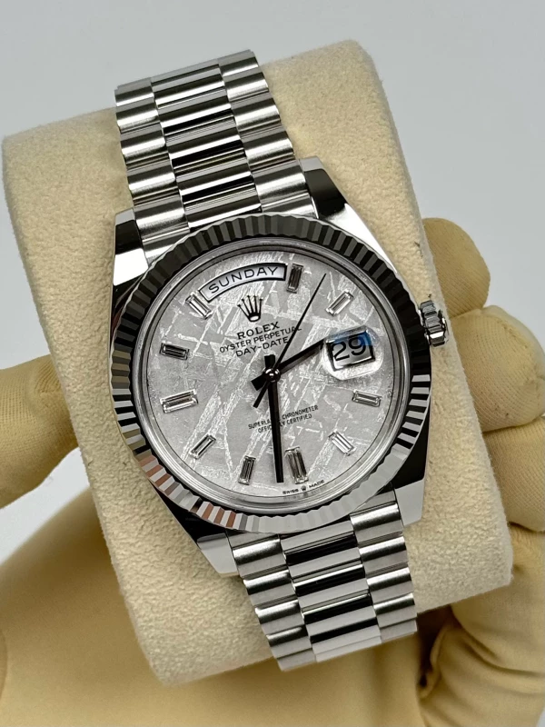 Rolex Day-Date 40 mm Platinum 228236-0011 3