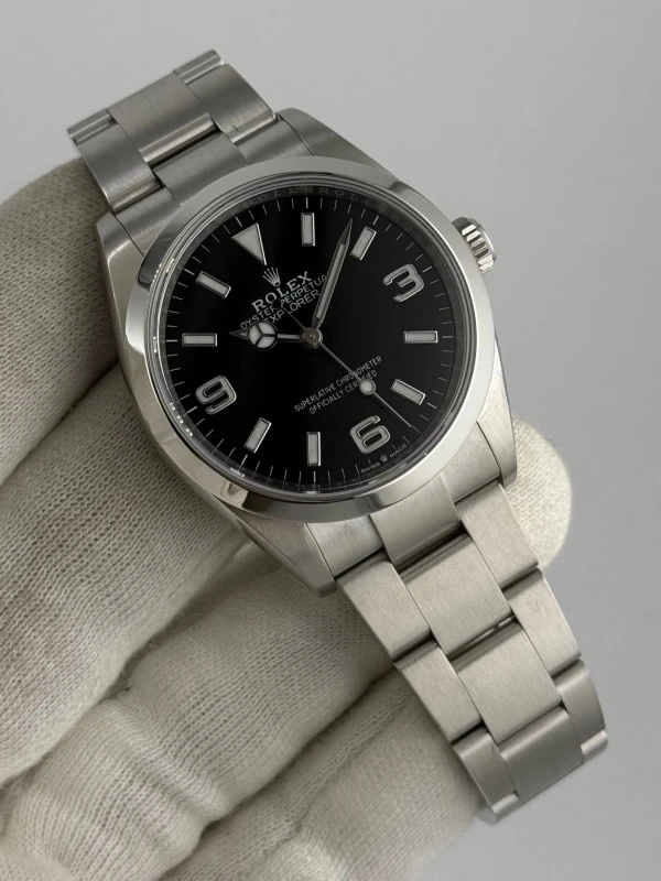 Rolex 36 mm Steel 124270-0001 5