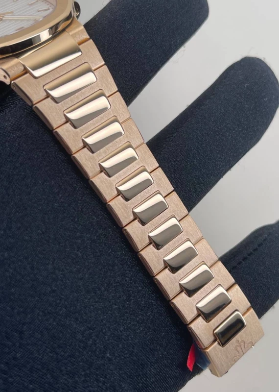 Patek Philippe Lady 7118 7118/1R-001 6