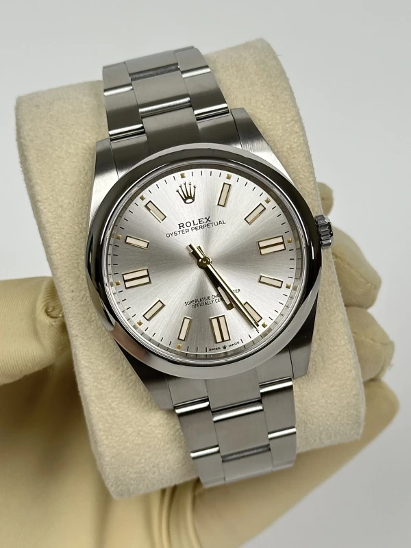 Rolex 41 mm Steel 124300-0001 3