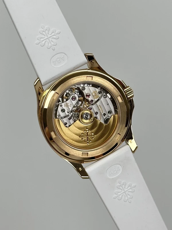 Patek Philippe 5068 Aquanaut Luce 5068R-010 9