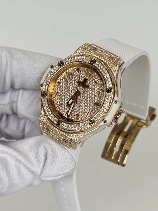 Hublot Red Gold All White Diamonds 361.PE.9010.RW.1704 4