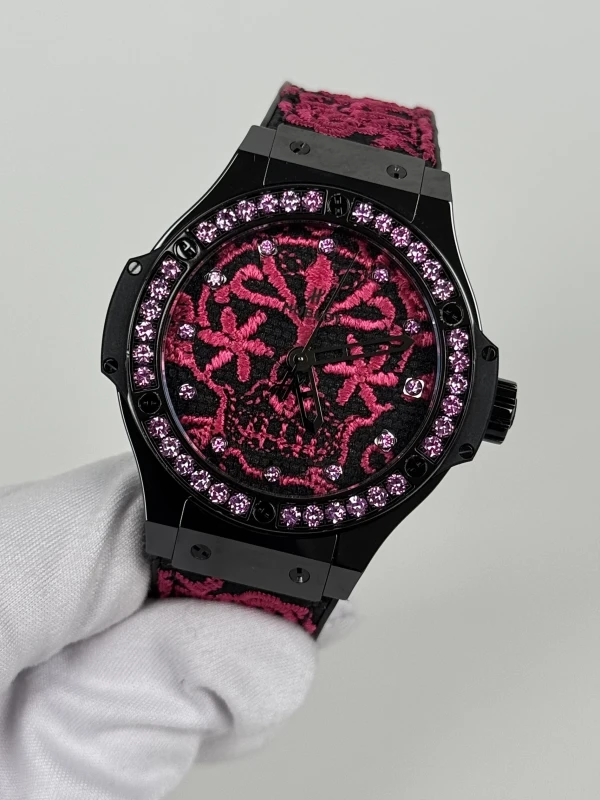 Hublot Broderie Skull 41 mm 343.CP.6590.NR.1233 4