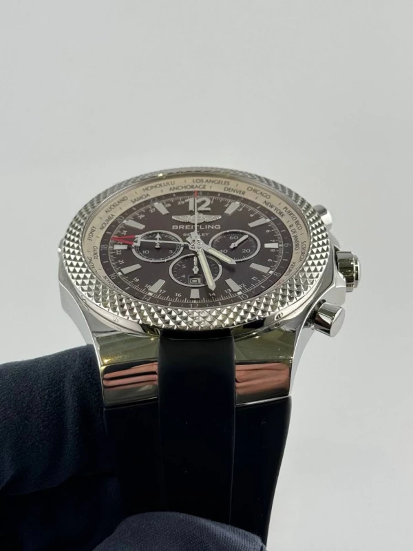 Breitling GMT Chronograph a4736212 4