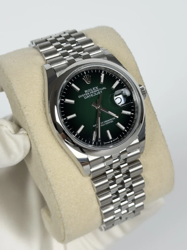 Rolex Datejust 36 mm Steel 126200-0026 2