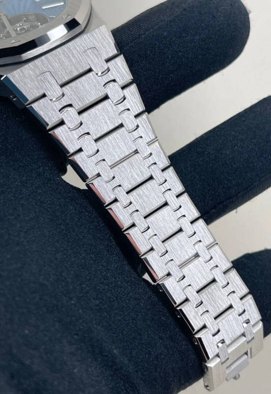 Audemars Piguet Selfwinding Flying Tourbillon 26530PT.OO.1220PT.01 7