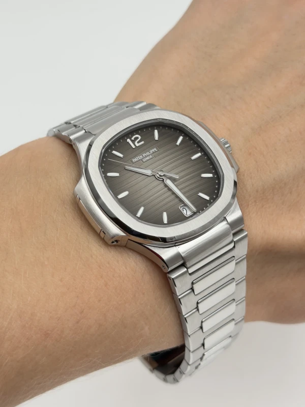 Patek Philippe Lady 7118 7118/1A-011 5