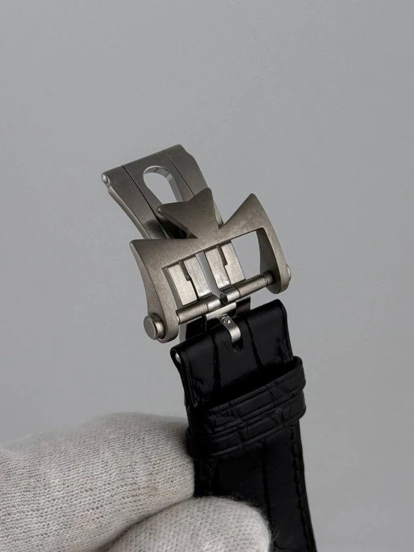 Vacheron Constantin Day-Date and Power-Reserve Self-Winding 85050/000T-9341 7