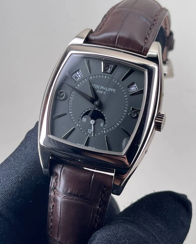 Patek Philippe 5135 5135G-010 2