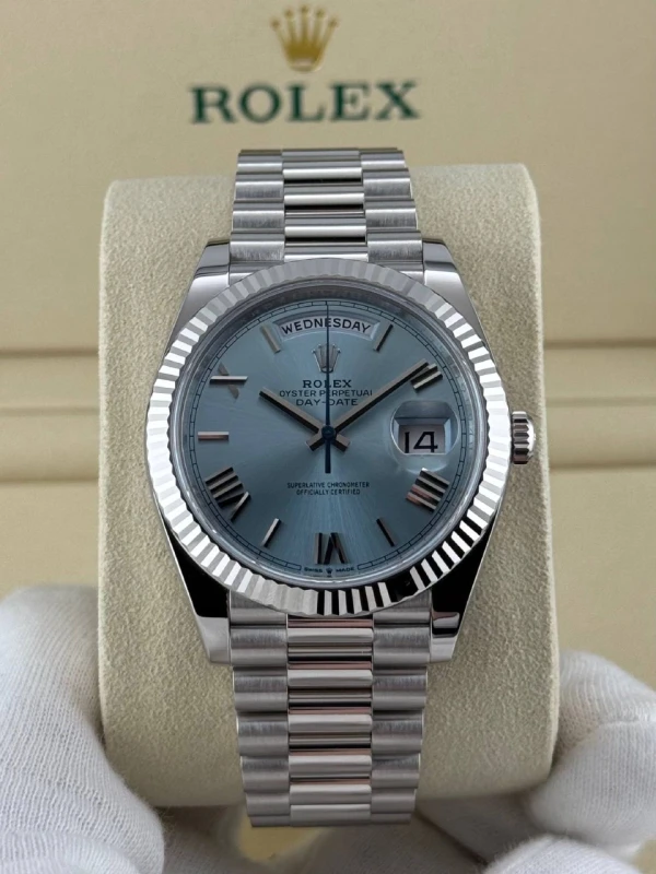Rolex Day-Date 40 mm Platinum 228236-0012 2